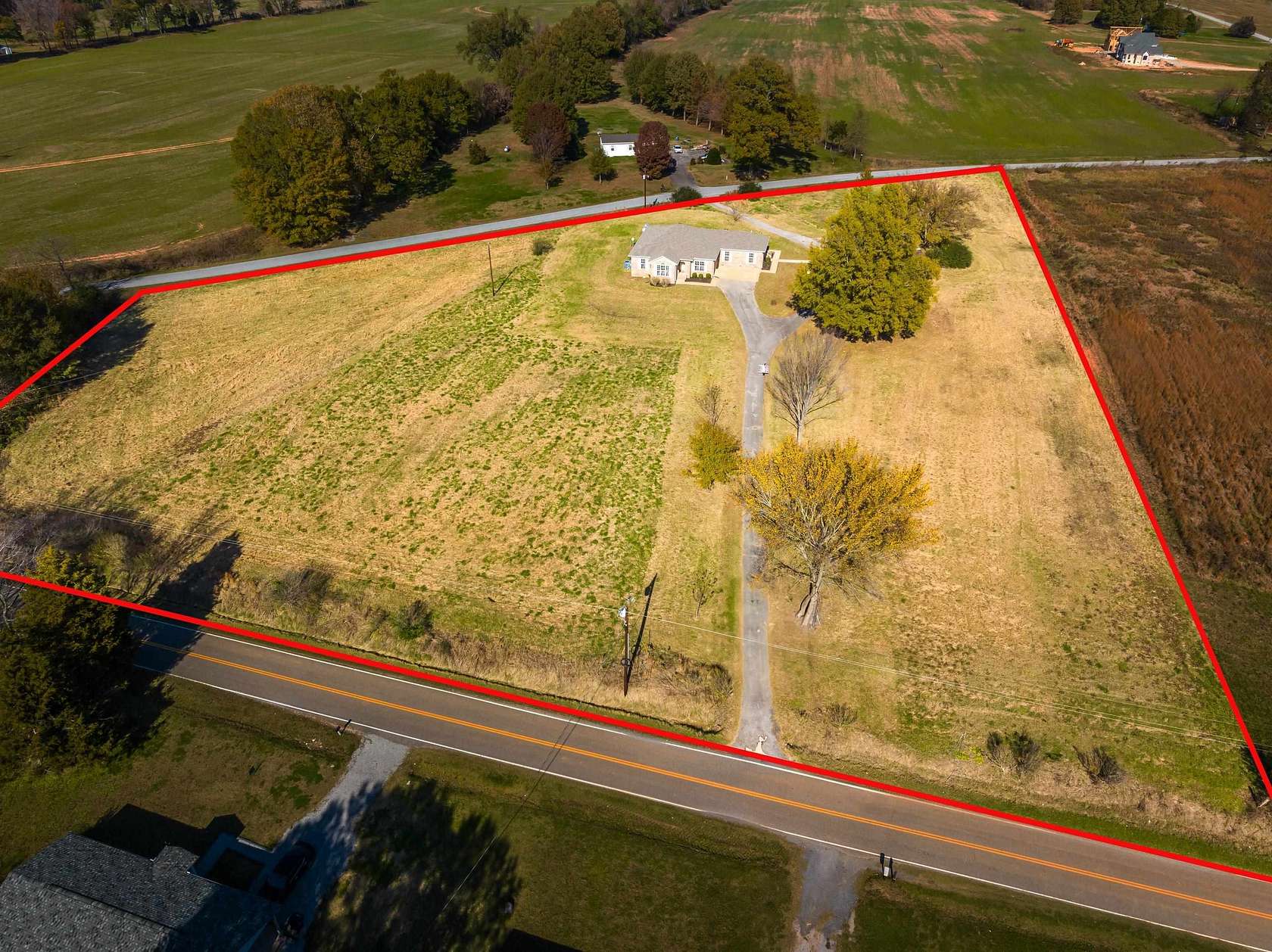 4.6 Acres of Residential Land with Home for Sale in Brownsville, Tennessee