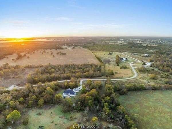 6.76 Acres of Residential Land for Sale in Hearne, Texas