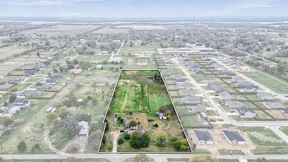 5 Acres of Residential Land for Sale in Tioga, Texas