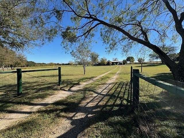 2.5 Acres of Residential Land with Home for Sale in Morgan, Texas