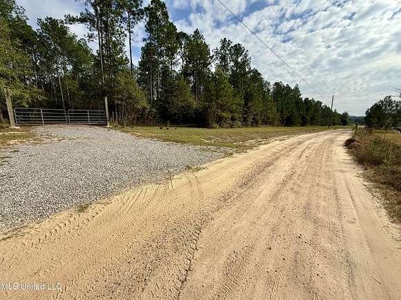 23 Acres of Improved Land for Sale in Kiln, Mississippi