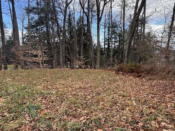 1 Acre of Residential Land for Sale in Swanzey, New Hampshire