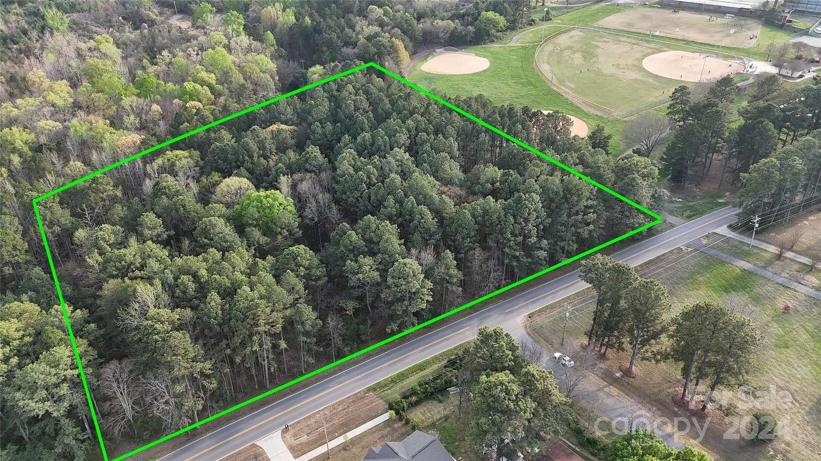 0.51 Acres of Residential Land for Sale in Huntersville, North Carolina