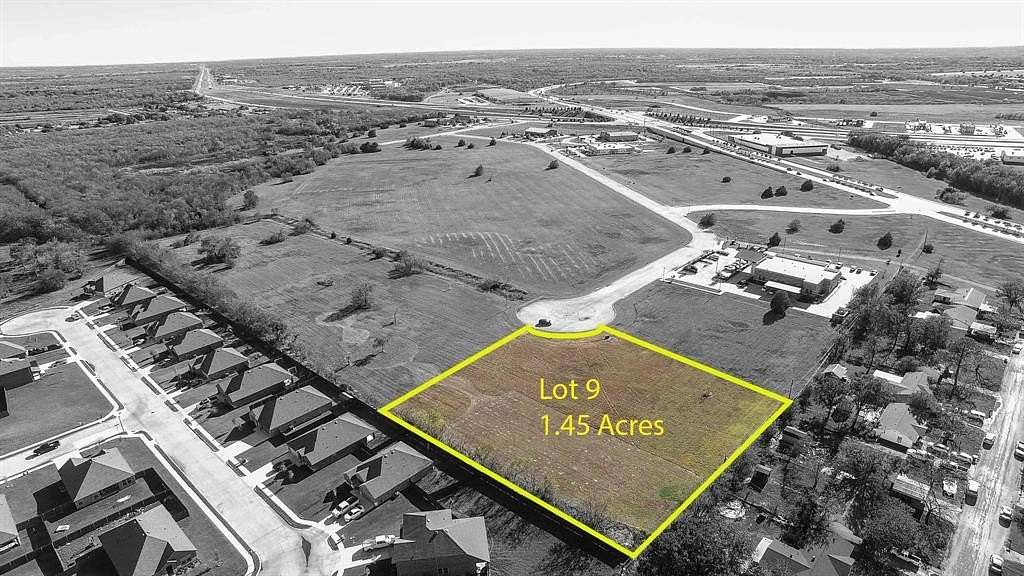 1.446 Acres of Commercial Land for Sale in Kaufman, Texas