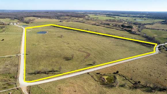 48.1 Acres of Agricultural Land for Sale in Niangua, Missouri