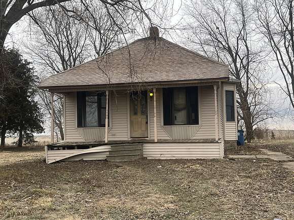 5 Acres of Land with Home for Sale in Ransom, Illinois