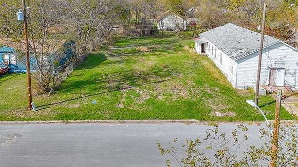 0.138 Acres of Residential Land for Sale in Corsicana, Texas