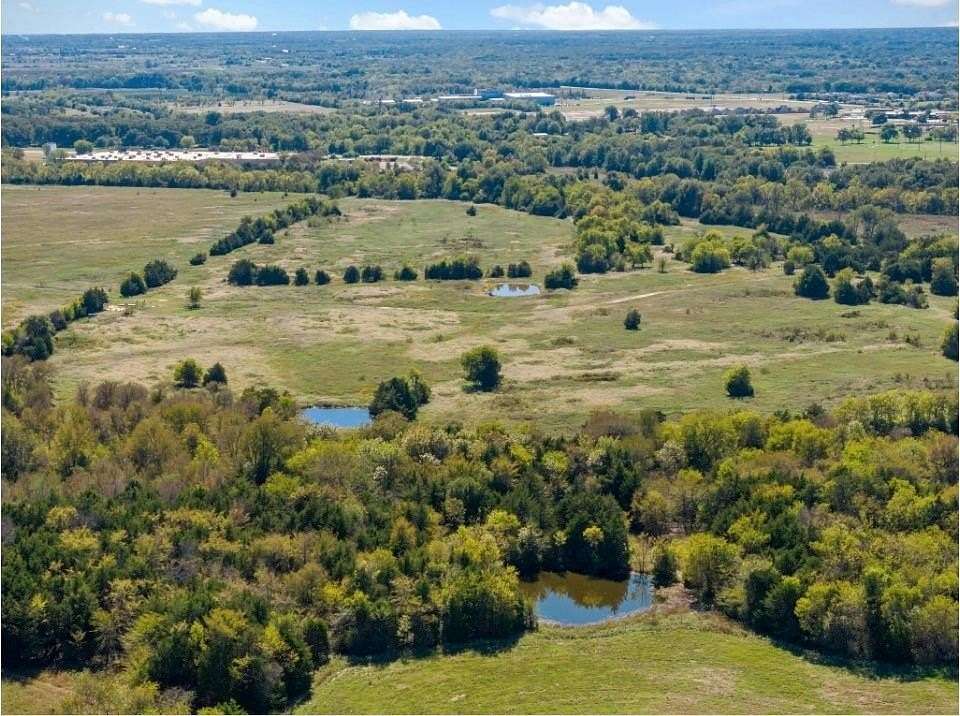 197.74 Acres of Land for Sale in Commerce, Texas