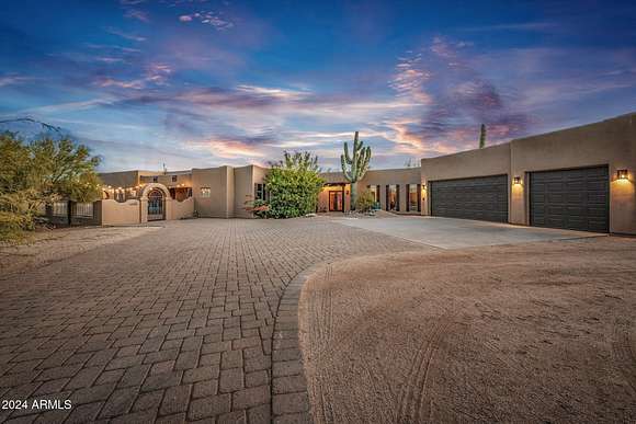 2.35 Acres of Residential Land with Home for Sale in Scottsdale, Arizona