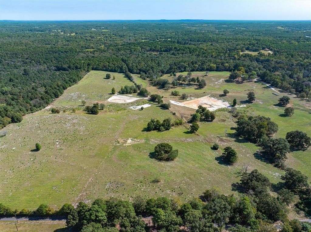 10.7 Acres of Land for Sale in Big Sandy, Texas