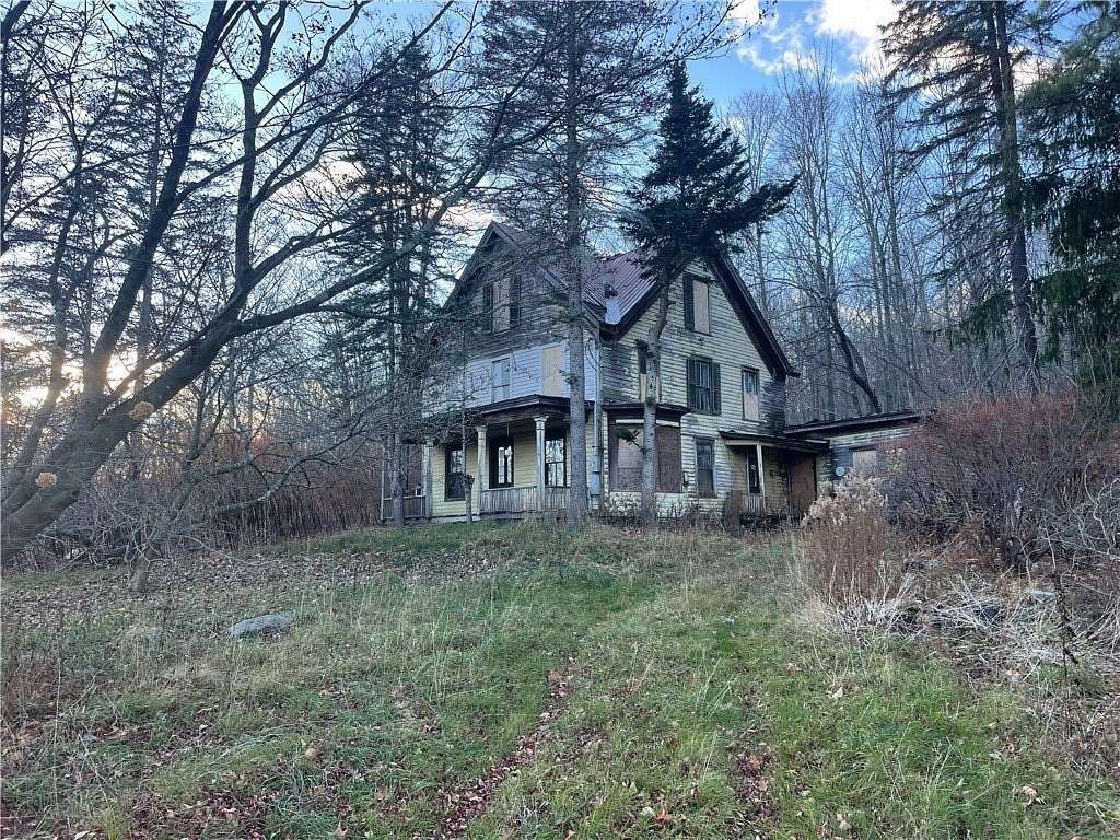 42.76 Acres of Recreational Land with Home for Sale in Middletown Town, New York