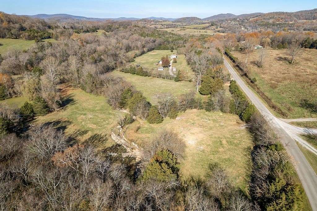 16.38 Acres of Land for Sale in Watertown, Tennessee