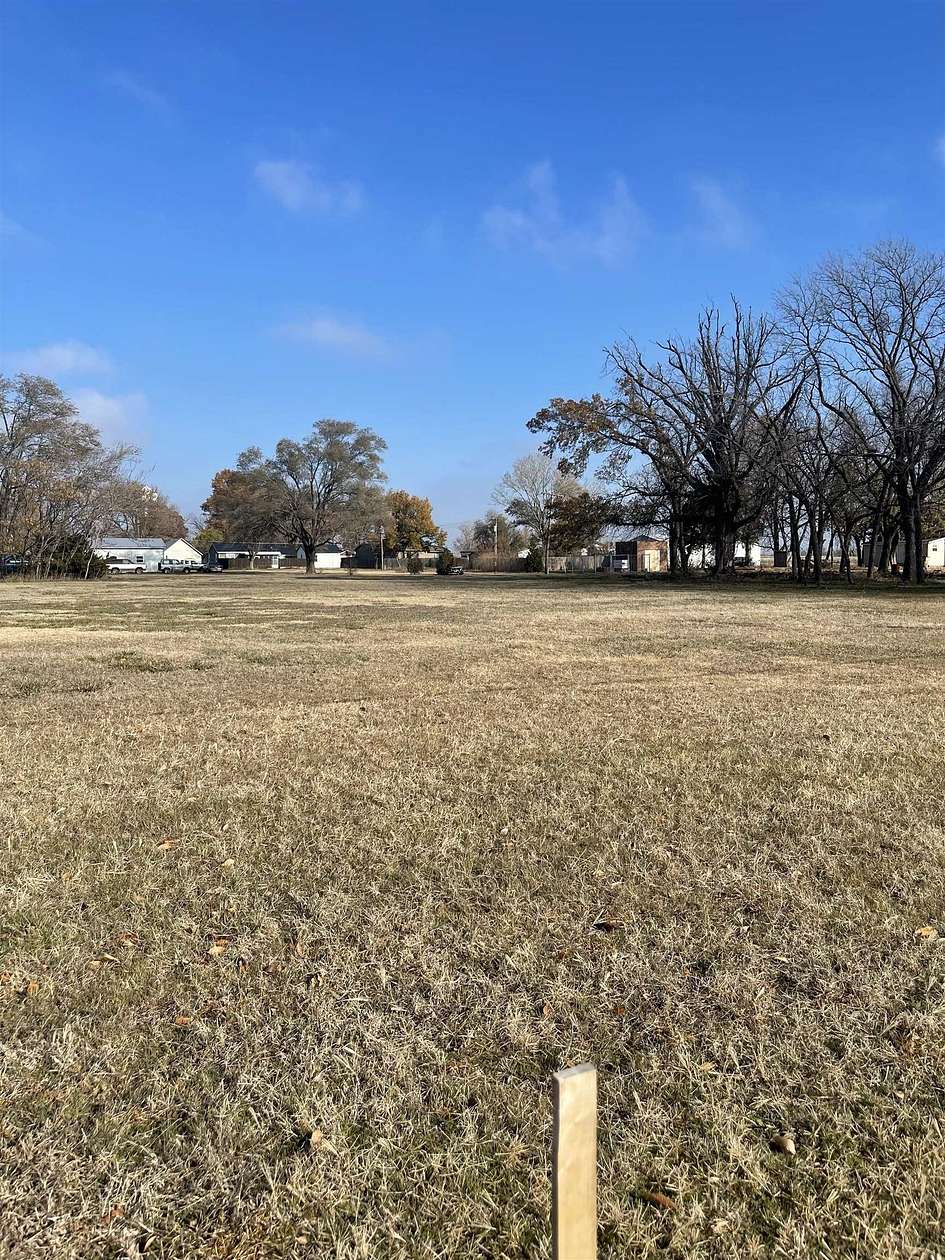 0.89 Acres of Residential Land for Sale in Haven, Kansas