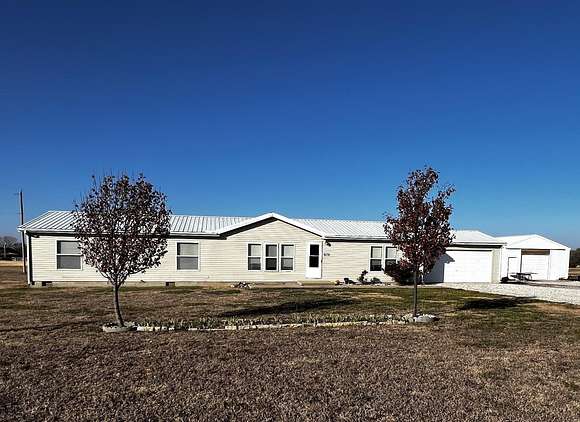 3 Acres of Residential Land with Home for Sale in Augusta, Kansas