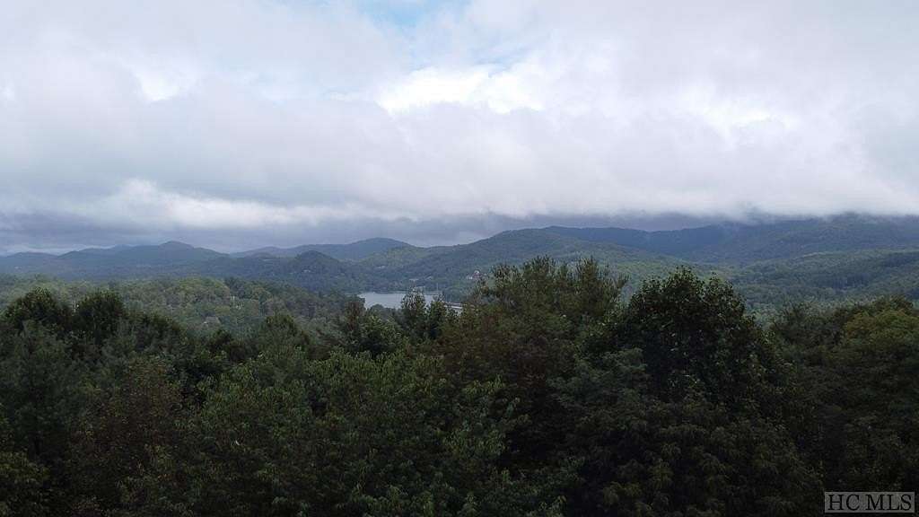 2.89 Acres of Residential Land for Sale in Cashiers, North Carolina