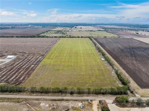 30.588 Acres of Agricultural Land for Sale in McGregor, Texas