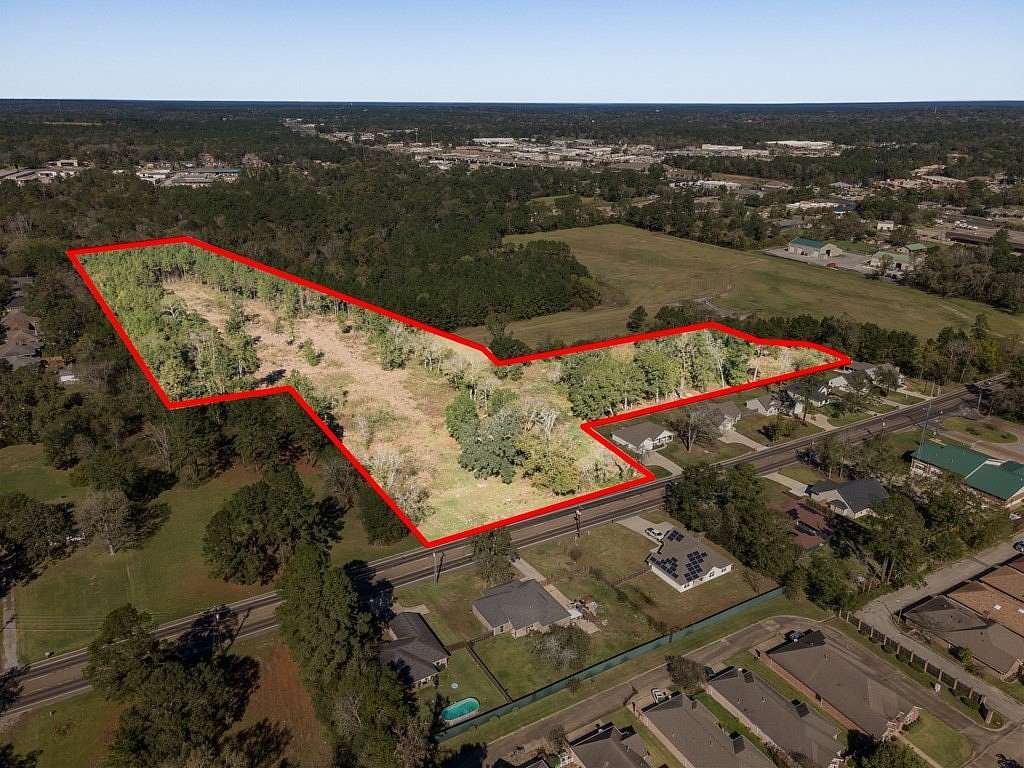 14.62 Acres of Mixed-Use Land for Sale in Lufkin, Texas