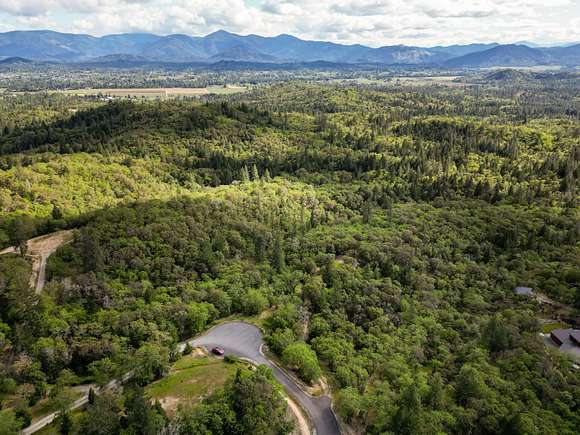 5.18 Acres of Residential Land for Sale in Grants Pass, Oregon