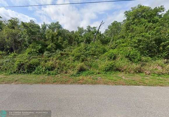 0.672 Acres of Residential Land for Sale in Lake Placid, Florida