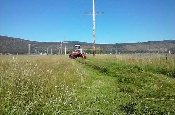 7.66 Acres of Residential Land with Home for Sale in Chiloquin, Oregon