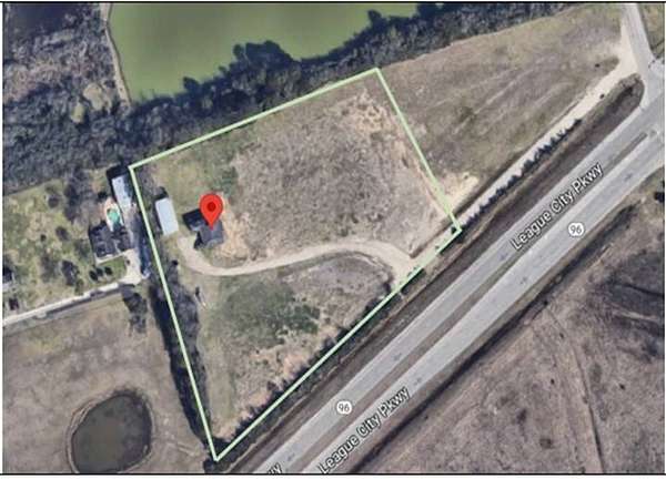 5.77 Acres of Mixed-Use Land for Sale in Kemah, Texas