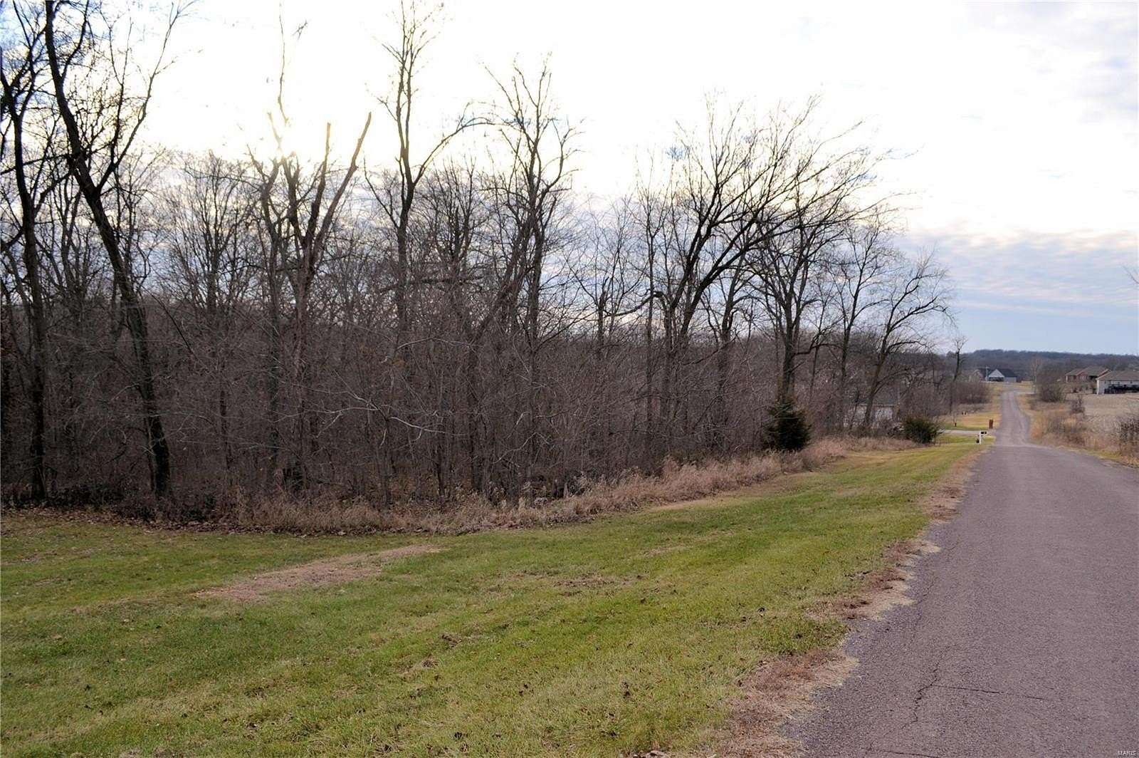 1.01 Acres of Residential Land for Sale in Hannibal, Missouri