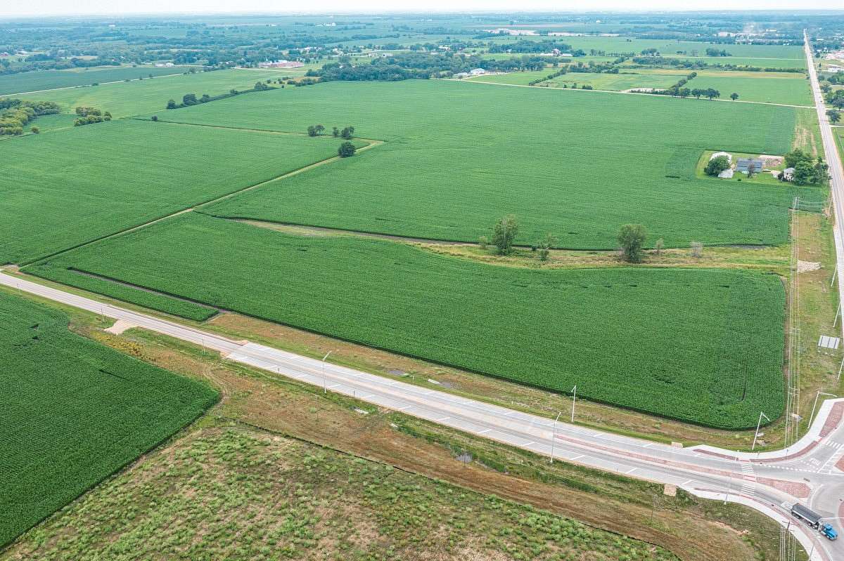 138.72 Acres of Recreational Land & Farm for Sale in Marengo, Illinois