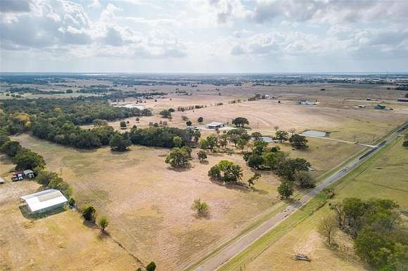 20 Acres of Land for Sale in Mabank, Texas