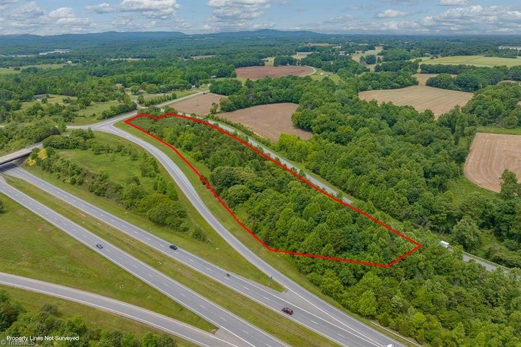 5.13 Acres of Commercial Land for Sale in Yadkinville, North Carolina