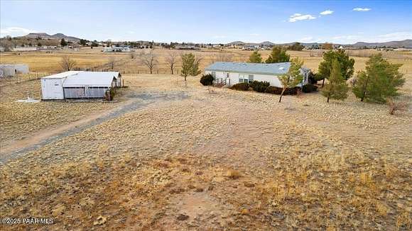 20.67 Acres of Land with Home for Sale in Chino Valley, Arizona