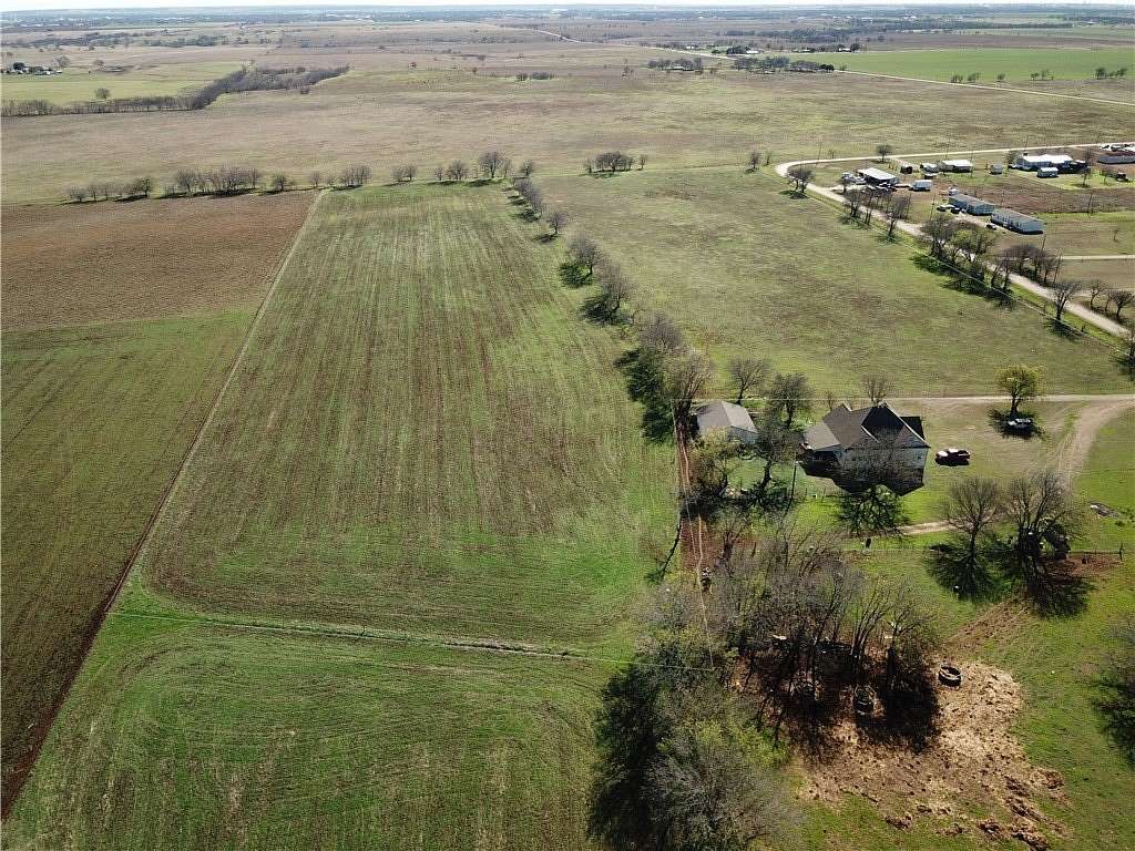 15 Acres of Agricultural Land for Sale in McGregor, Texas