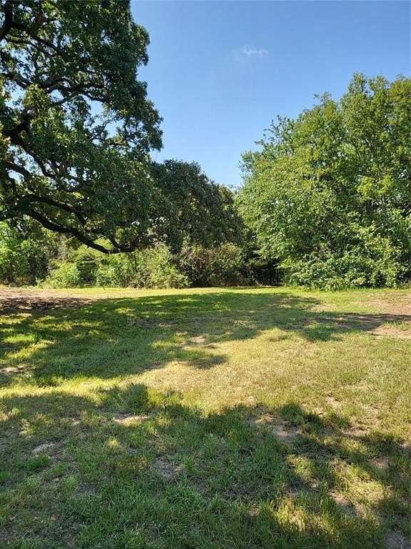 5.58 Acres of Residential Land for Sale in Scurry, Texas