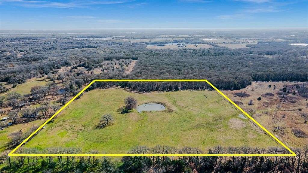 20.49 Acres of Agricultural Land for Sale in Terrell, Texas