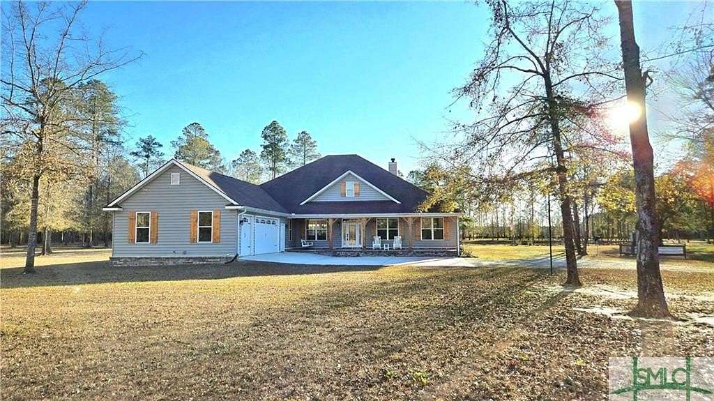 28 Acres of Recreational Land with Home for Sale in Ellabell, Georgia