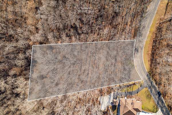 2 Acres of Residential Land for Sale in Sparta, Tennessee