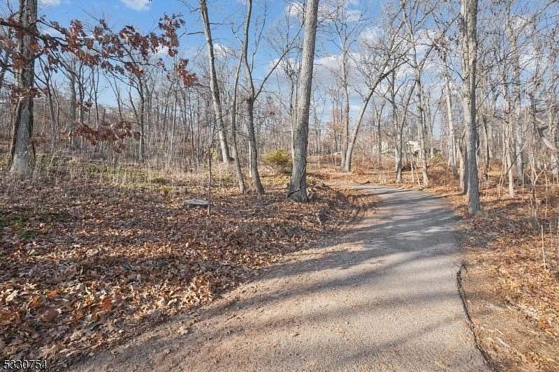 1.5 Acres of Residential Land for Sale in Watchung, New Jersey