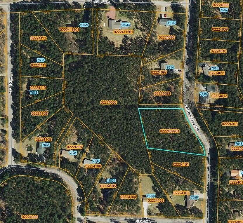 1.31 Acres of Residential Land for Sale in Waupaca, Wisconsin