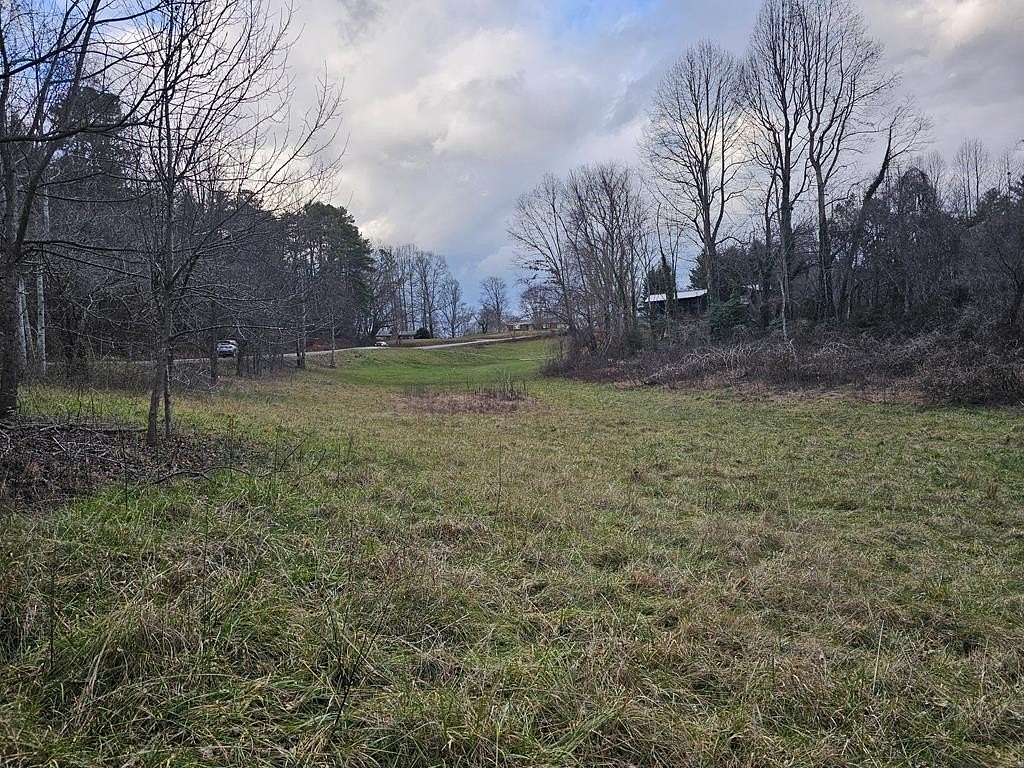 1.04 Acres of Land for Sale in Franklin, North Carolina