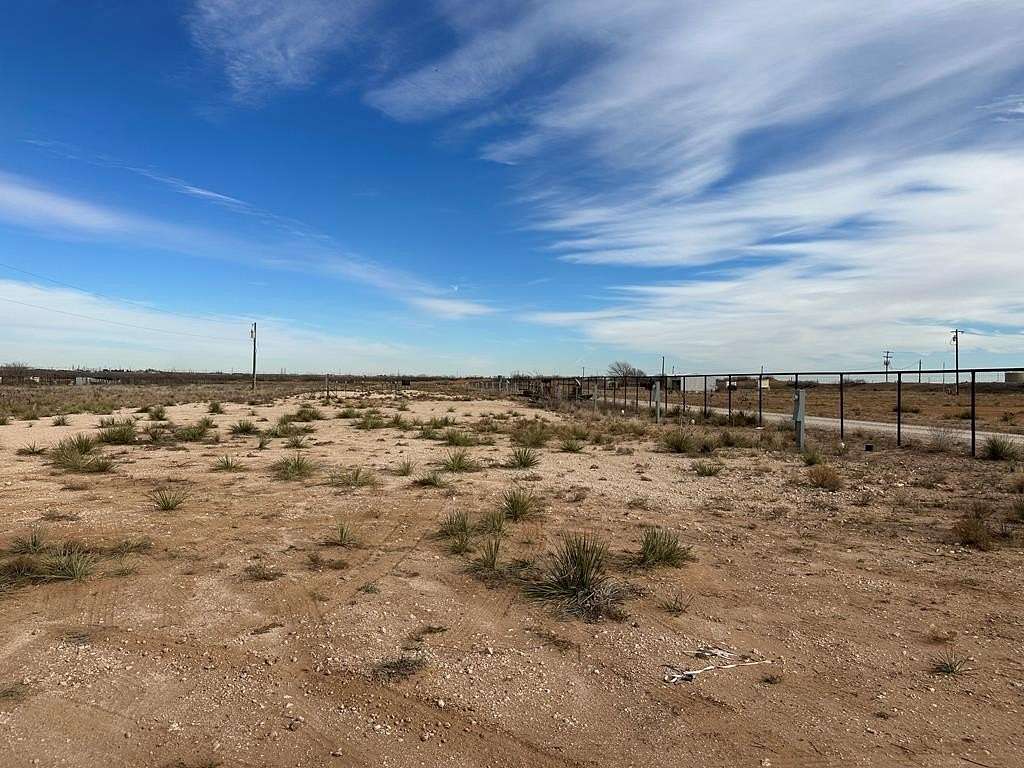 0.5 Acres of Land for Sale in Stanton, Texas