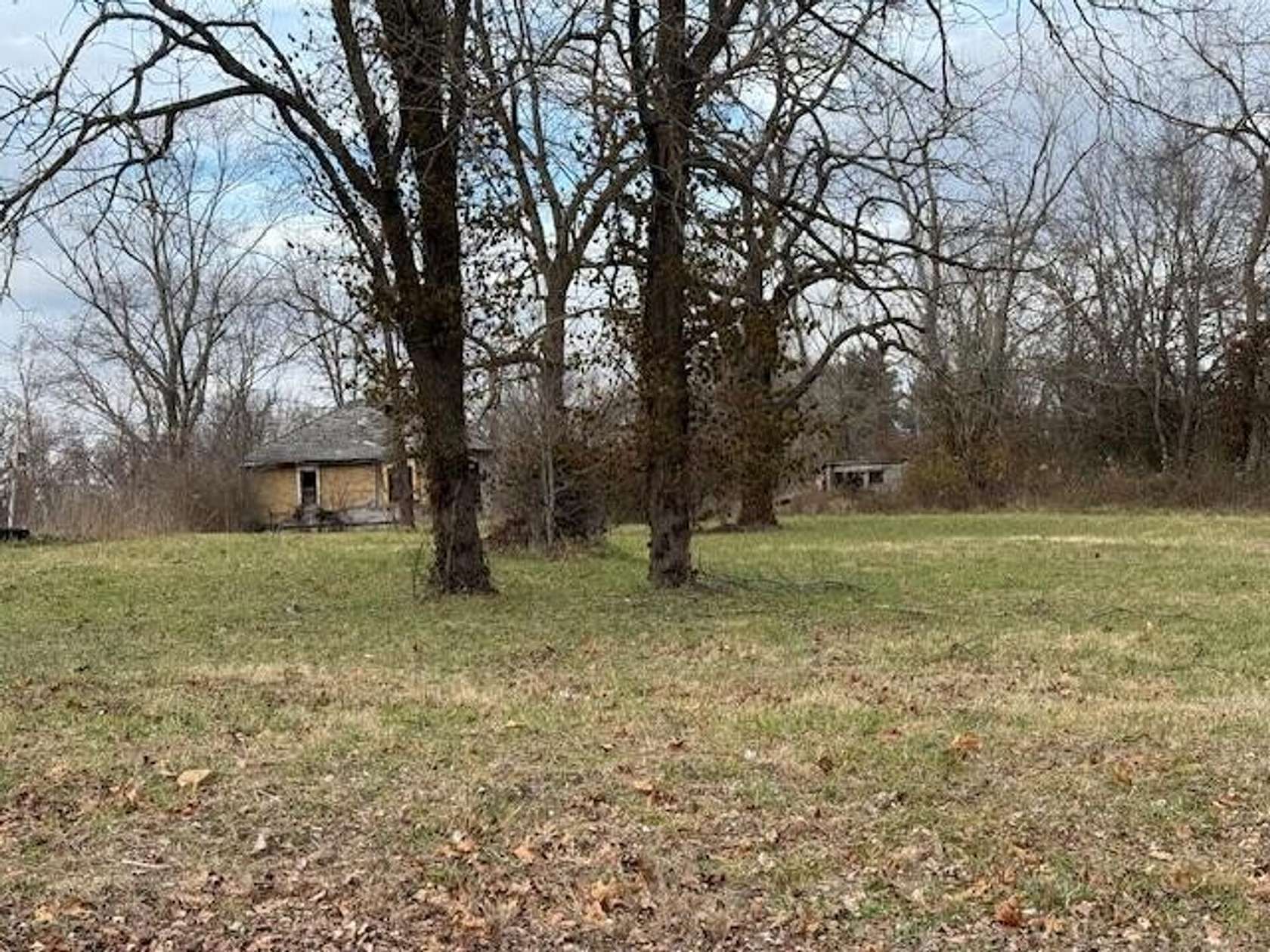 1.51 Acres of Residential Land for Sale in Mountain View, Missouri