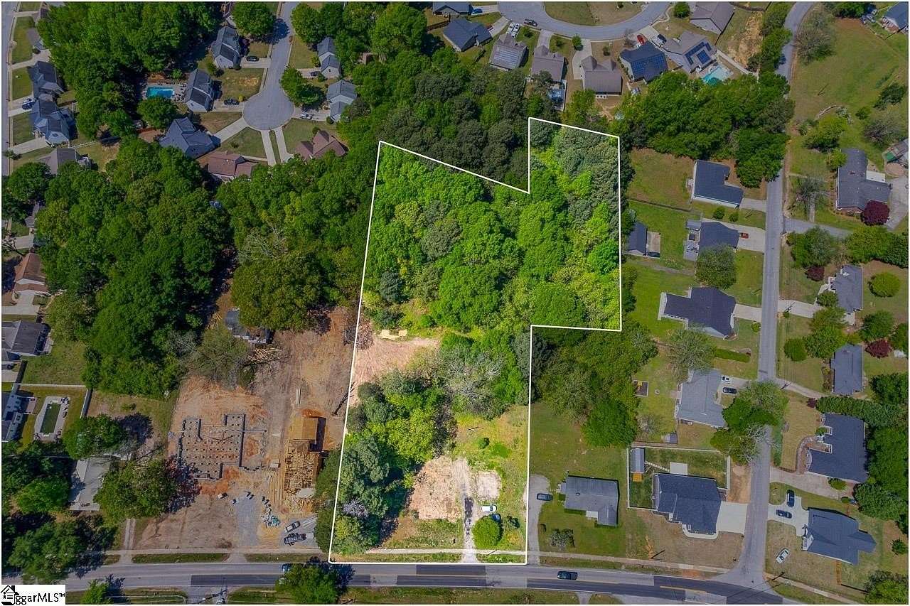 2.69 Acres of Commercial Land for Sale in Fountain Inn, South Carolina