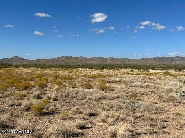 12.1 Acres of Recreational Land for Sale in Congress, Arizona