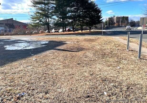 0.1 Acres of Mixed-Use Land for Sale in New Britain, Connecticut