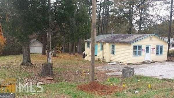 2.4 Acres of Improved Commercial Land for Sale in Fayetteville, Georgia