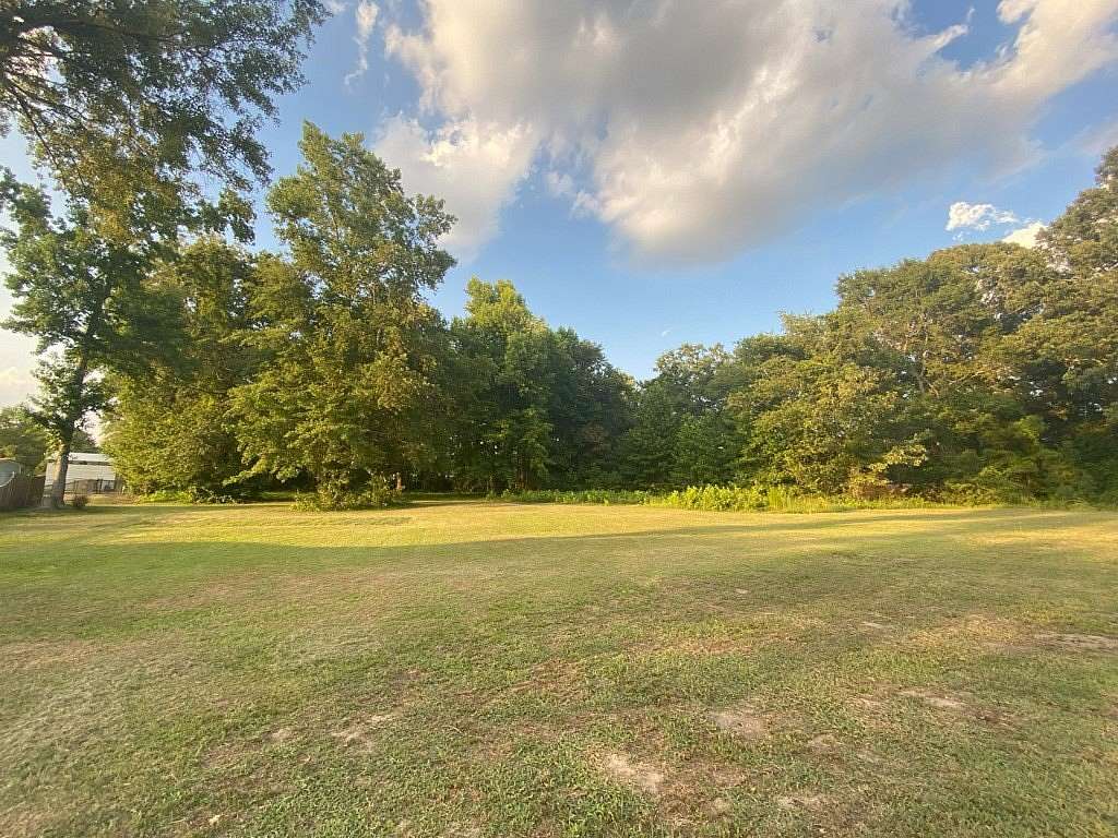 1.11 Acres of Residential Land for Sale in Manning, South Carolina