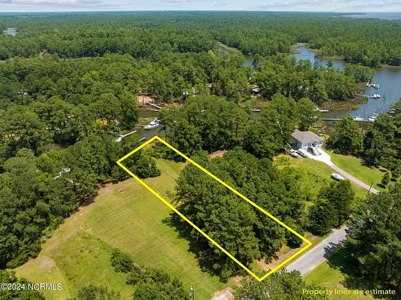 0.73 Acres of Residential Land for Sale in Oriental, North Carolina