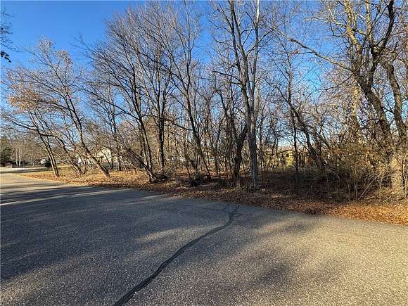 0.46 Acres of Residential Land for Sale in Eau Claire, Wisconsin