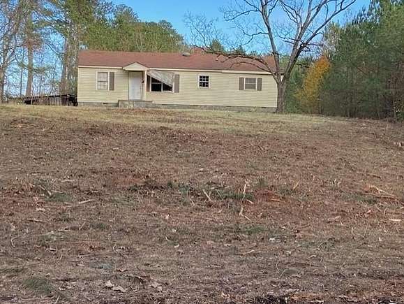 2.46 Acres of Residential Land with Home for Sale in Locust Grove, Georgia