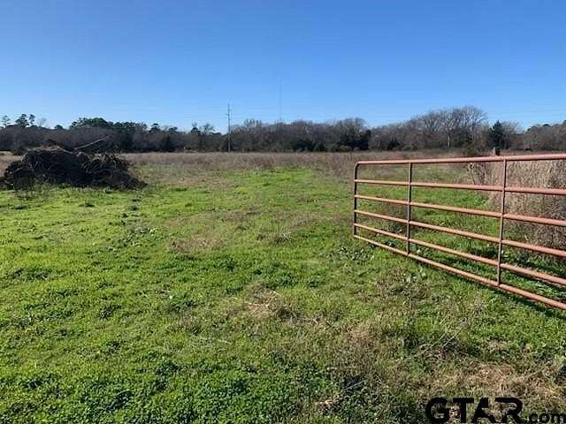 9.48 Acres of Land for Sale in Jacksonville, Texas