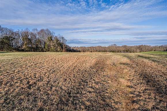 0.96 Acres of Residential Land for Sale in Glasgow, Kentucky